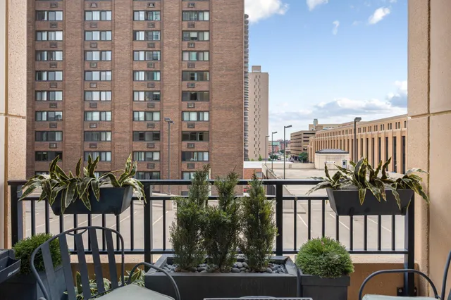 $3,400 | 100 3rd Avenue South, Unit 406, Minneapolis, MN 55401