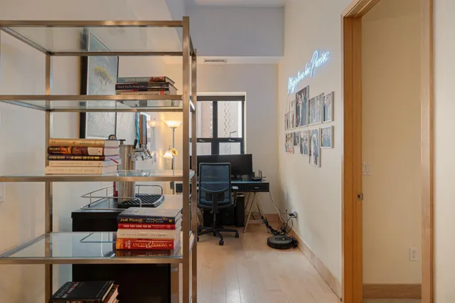 $3,400 | 100 3rd Avenue South, Unit 406, Minneapolis, MN 55401