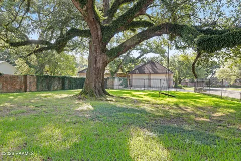 $1,540,000 | 109 Mossy Oaks Avenue, Lafayette, LA 70503