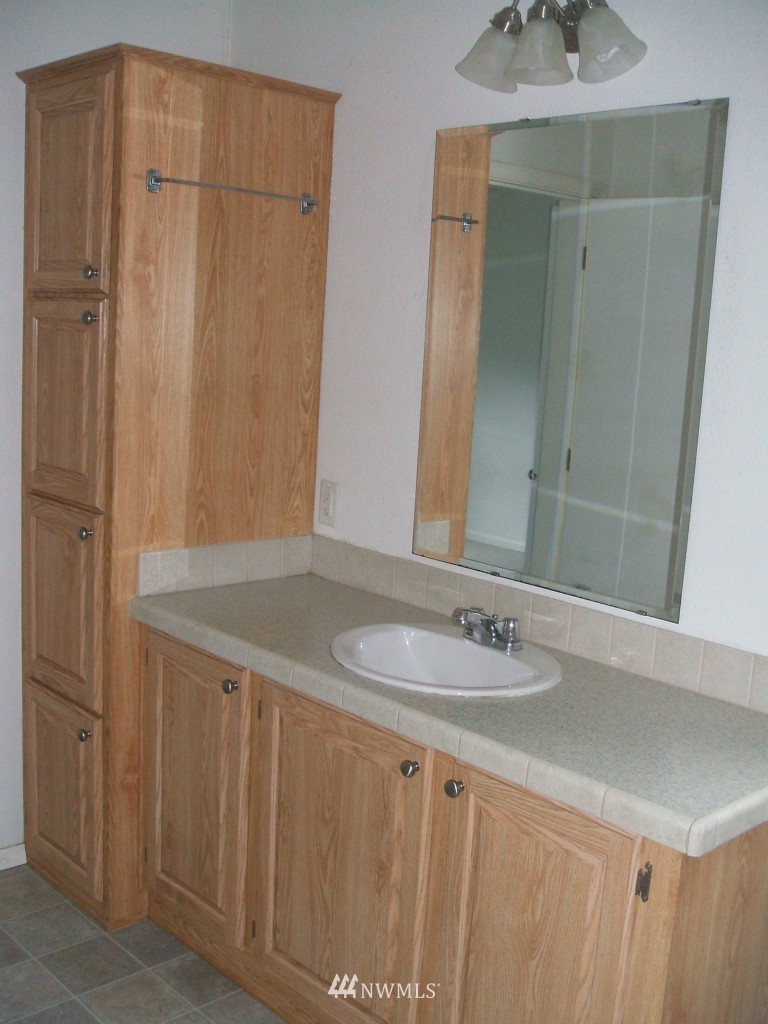 153 Thompson Road Port Angeles, WA 98363 - Photo 11 of 13 Gallery Image 11