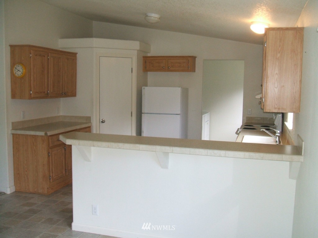 153 Thompson Road Port Angeles, WA 98363 - Photo 3 of 13 Gallery Image 3
