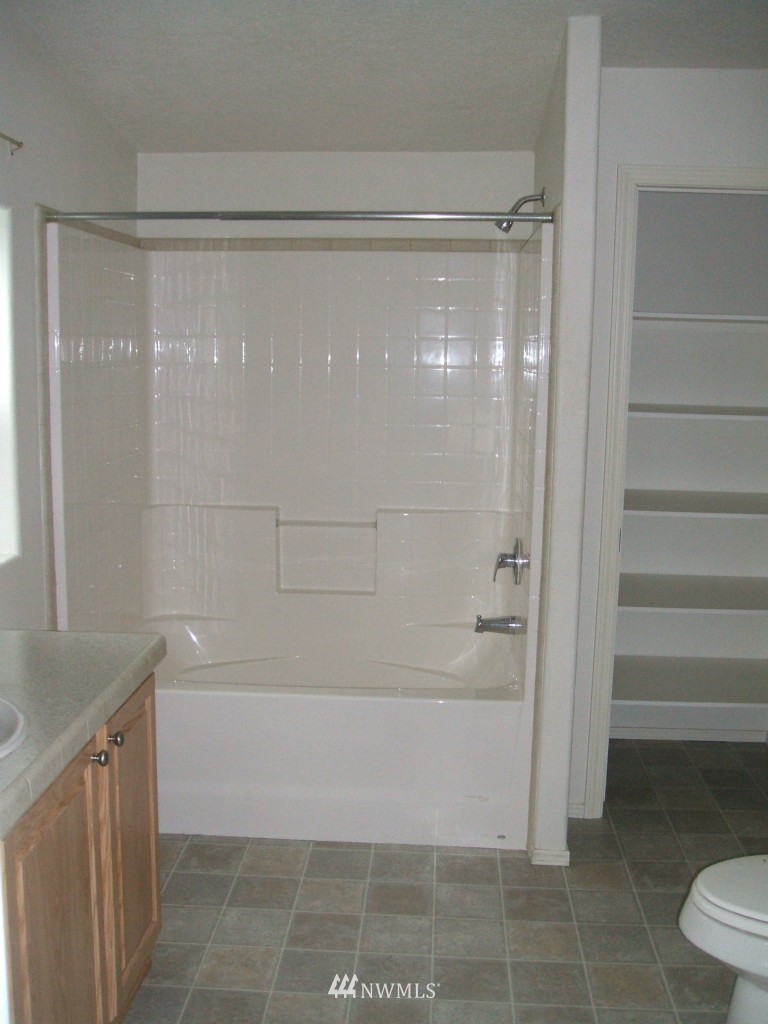 153 Thompson Road Port Angeles, WA 98363 - Photo 10 of 13 Gallery Image 10