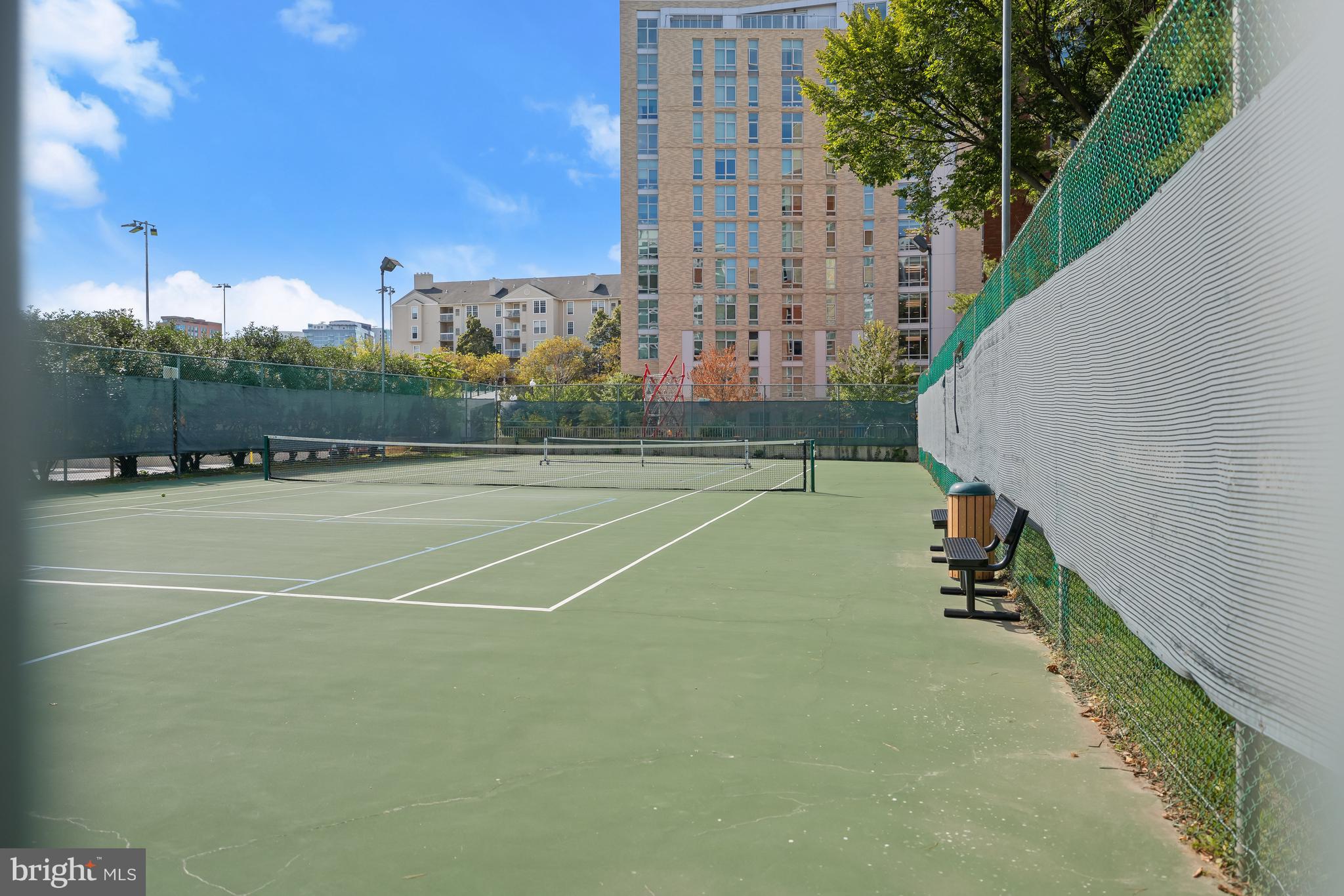 1530 Key Boulevard, Unit 125 Arlington, VA 22209 - Photo 23 of 27 Tennis/Pickle Ball Courts