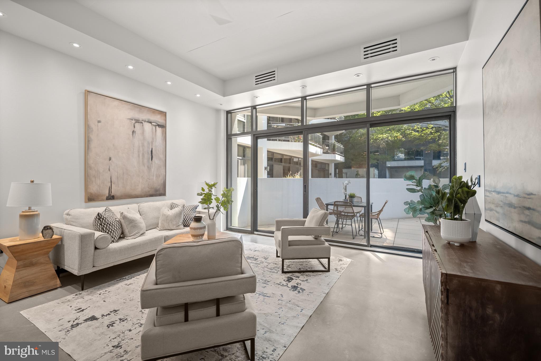 1530 Key Boulevard, Unit 125 Arlington, VA 22209 - Photo 7 of 27 Stunning unit at the Atrium