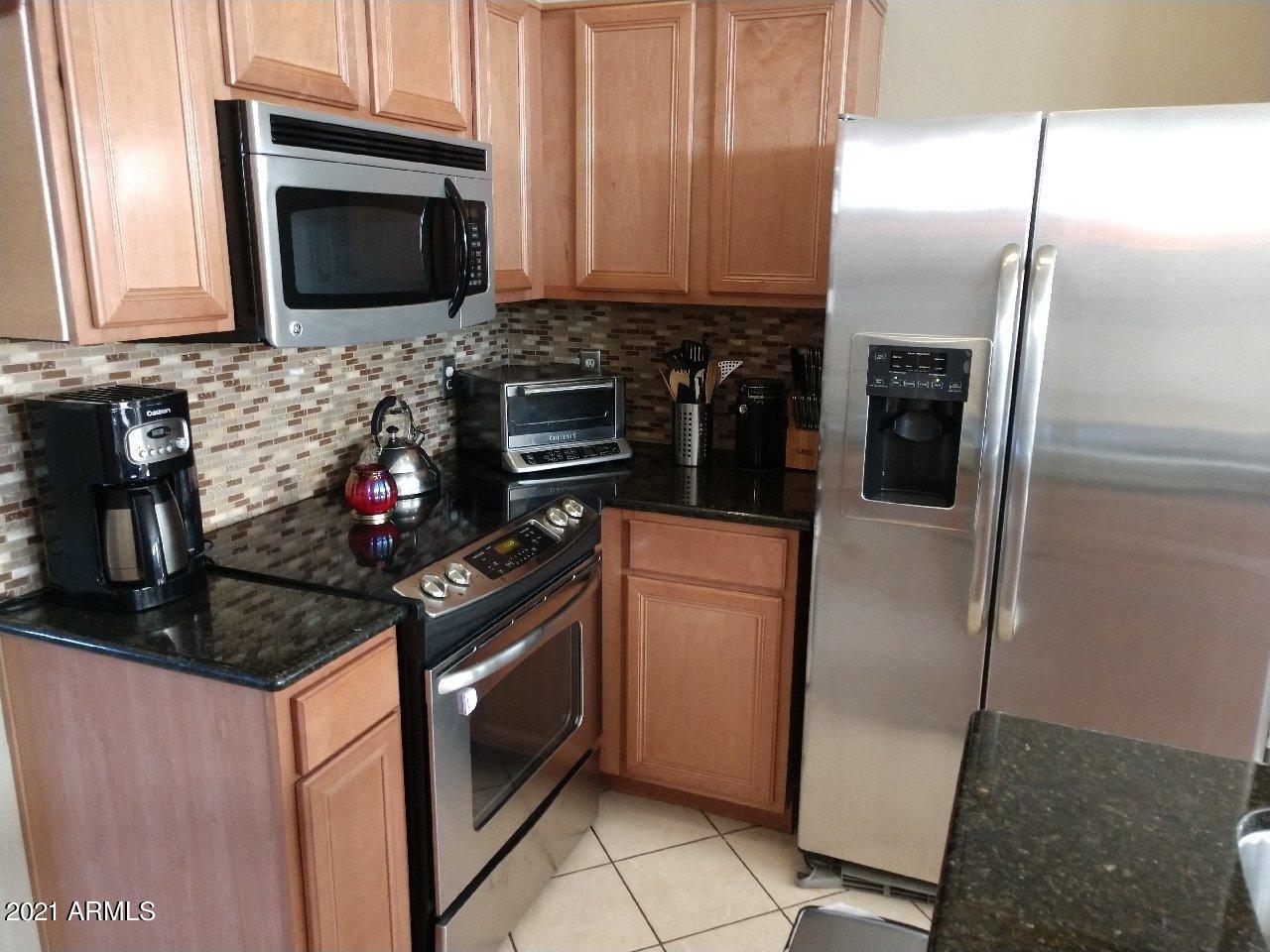 1431 East Chipman Road Phoenix, AZ 85040 - Photo 8 of 16 Chipman Kitchen 2