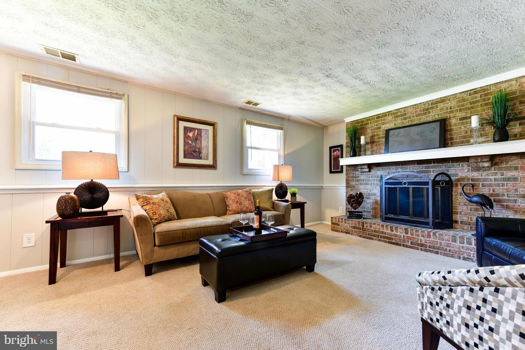 8348 Magic Leaf Road Springfield, VA 22153 - Photo 14 of 30 Family Room