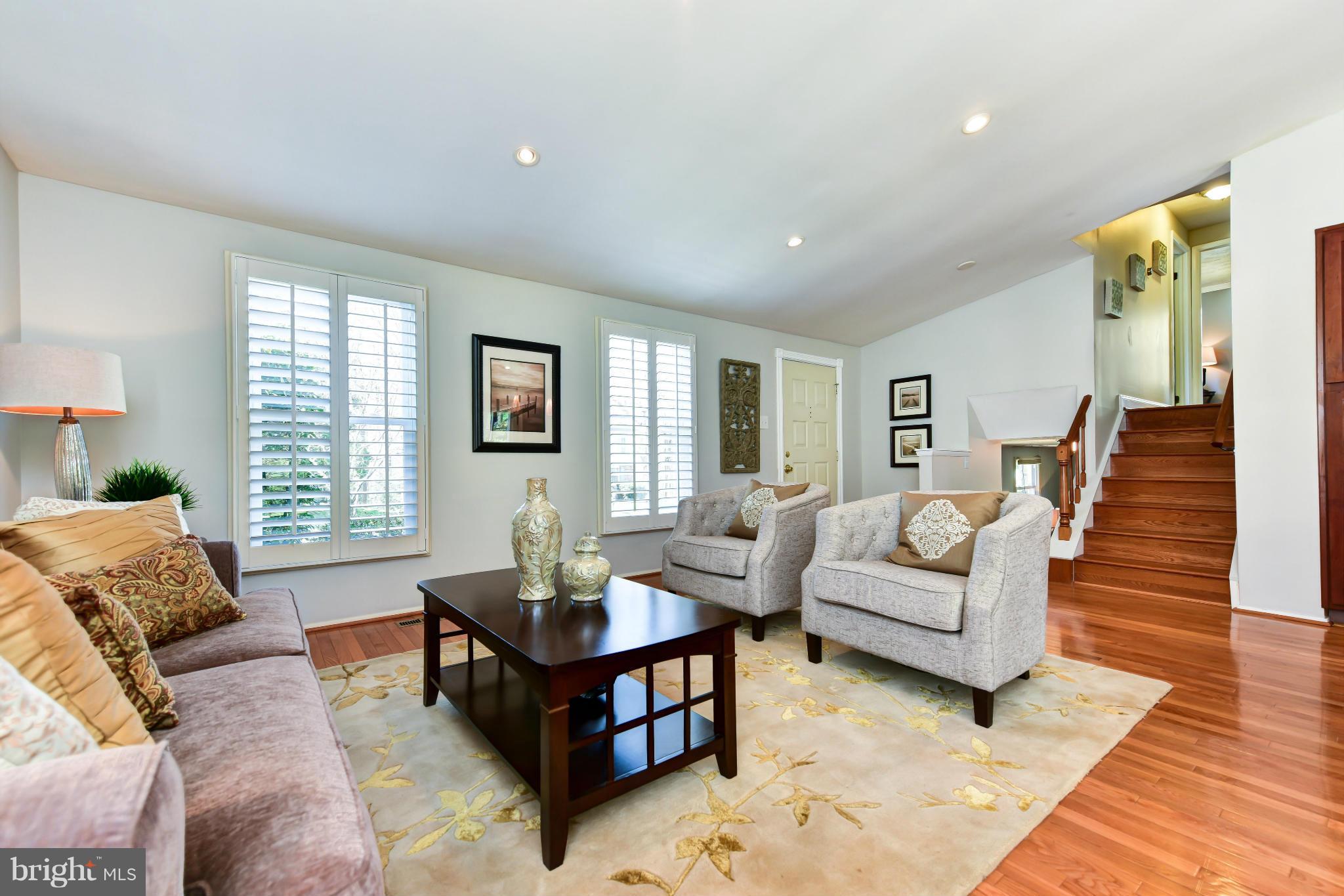 8348 Magic Leaf Road Springfield, VA 22153 - Photo 3 of 30 Living Room