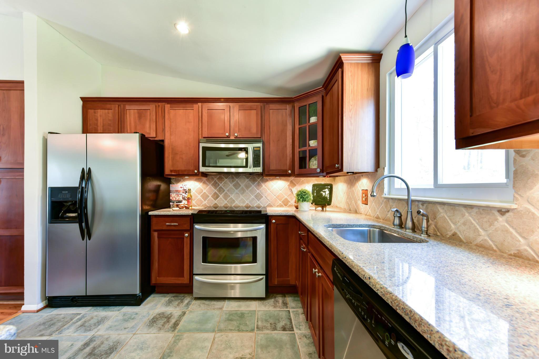 8348 Magic Leaf Road Springfield, VA 22153 - Photo 10 of 30 Kitchen