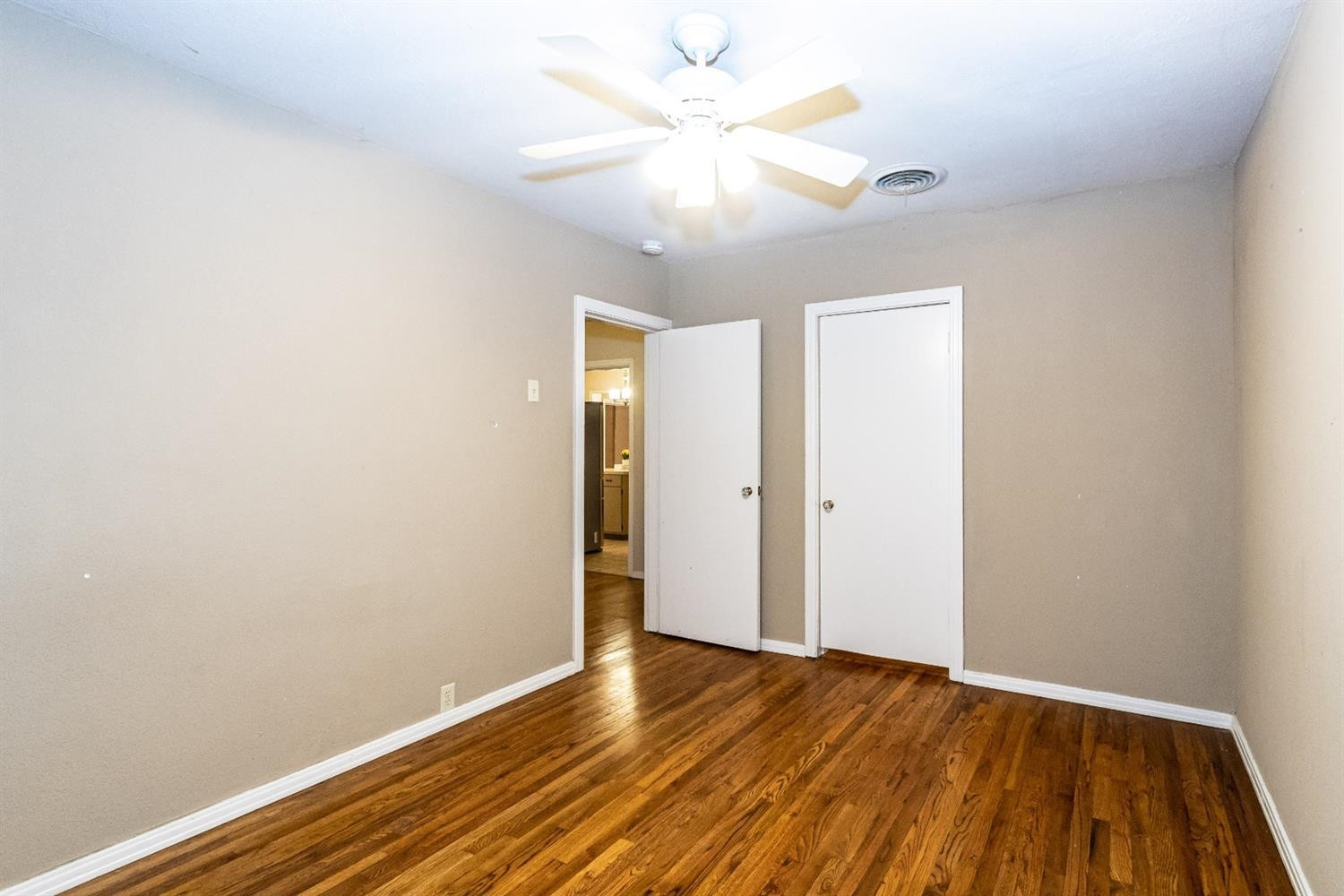 3715 38th Street Lubbock, TX 79413 - Photo 26 of 39 2nd Bedroom