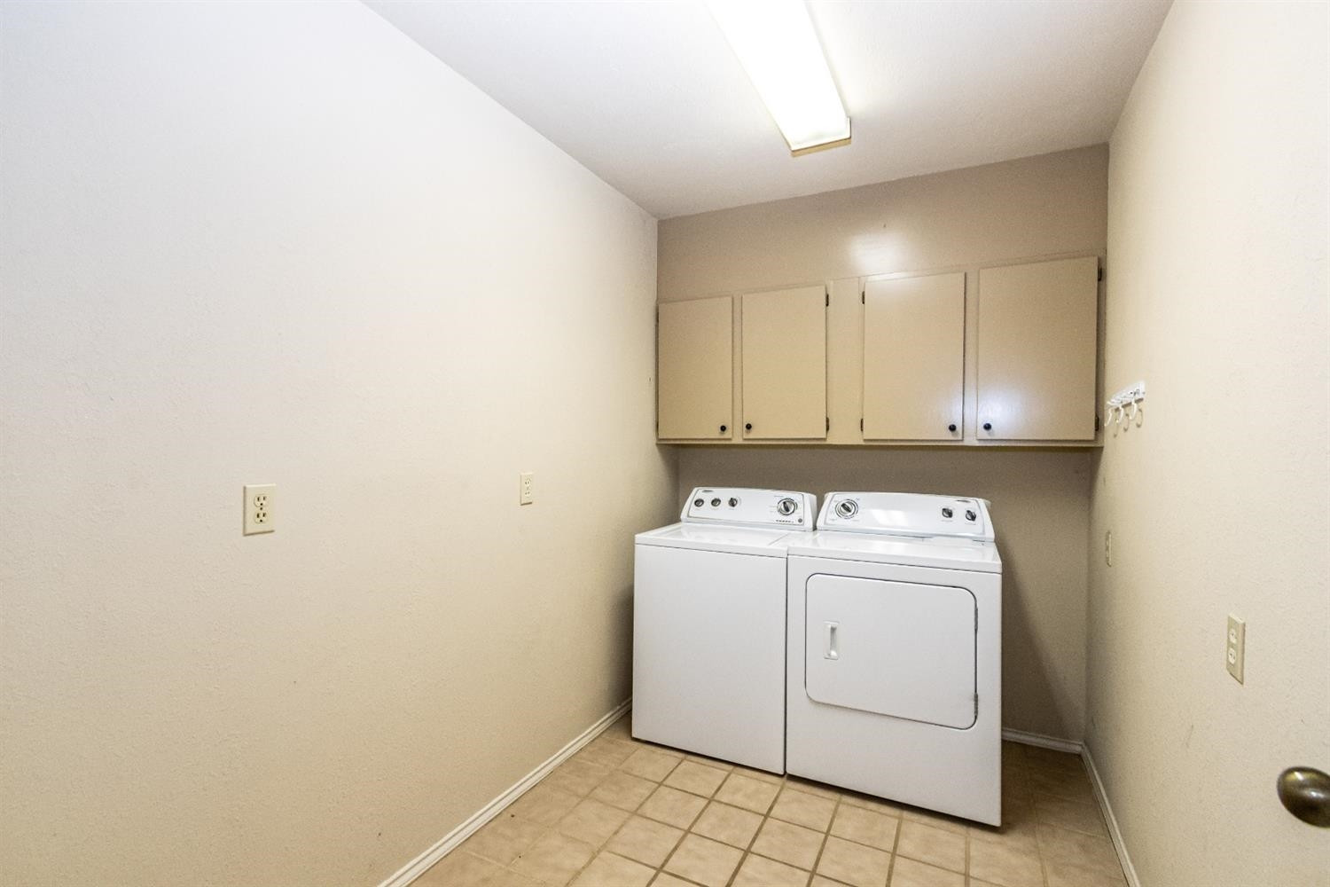 3715 38th Street Lubbock, TX 79413 - Photo 34 of 39 Utility Room