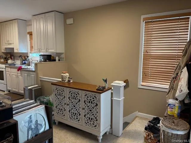 $2,100 | 60 Monroe Street, Lynbrook, NY 11563