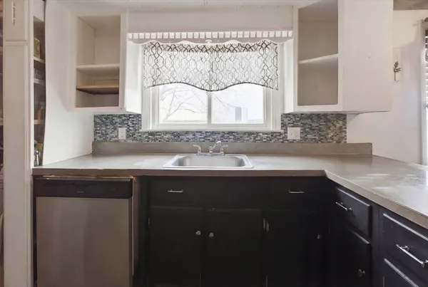 $389,000 | 33 Pearl Street, Fitchburg, MA 01420