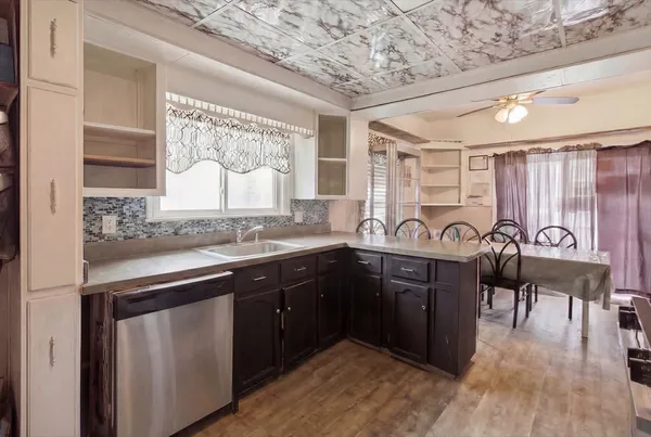 $389,000 | 33 Pearl Street, Fitchburg, MA 01420