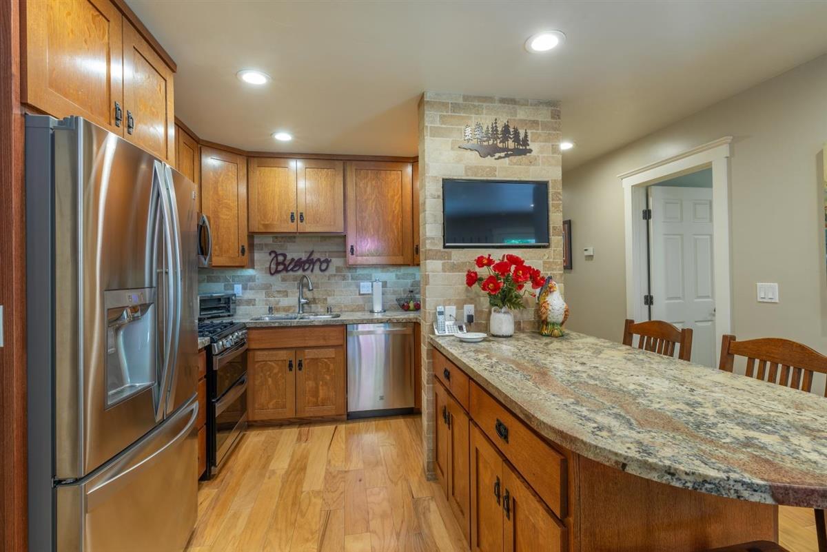 11976 Ski Run Road Truckee, CA 96161 - Photo 9 of 21 Gallery Image 9
