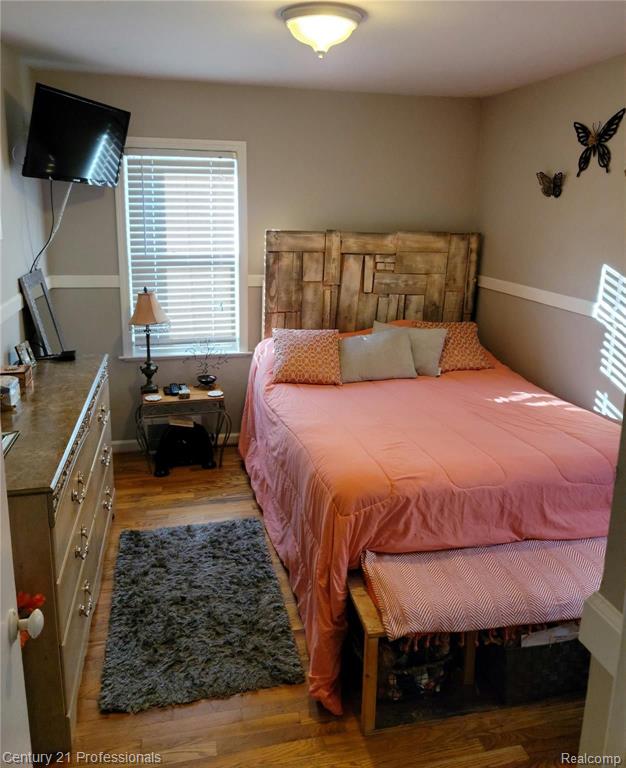 3329 Chester Road Royal Oak, MI 48073 - Photo 10 of 17