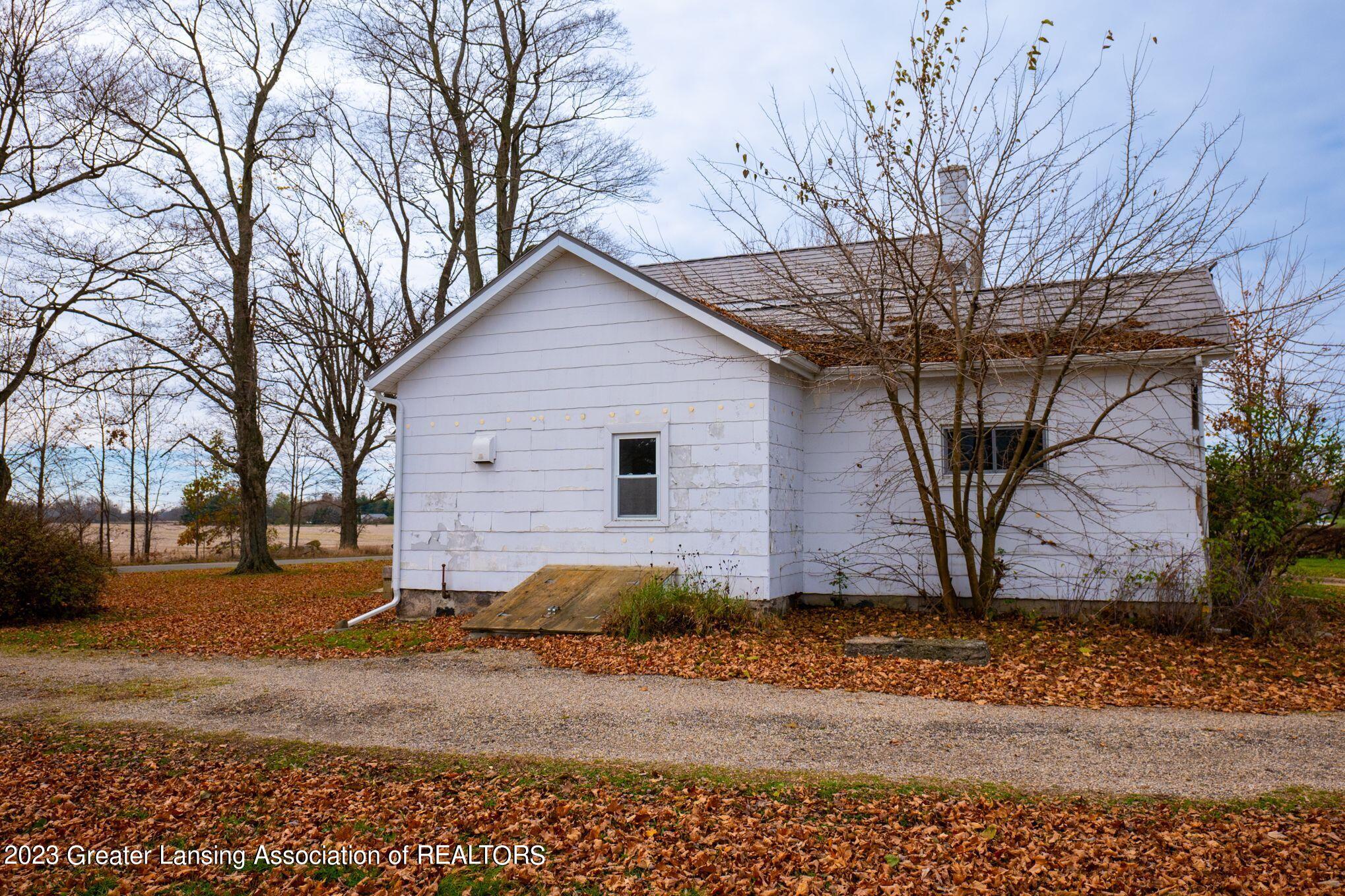 1605 Curtis Road Dansville, MI 48819 - Photo 24 of 27 Side