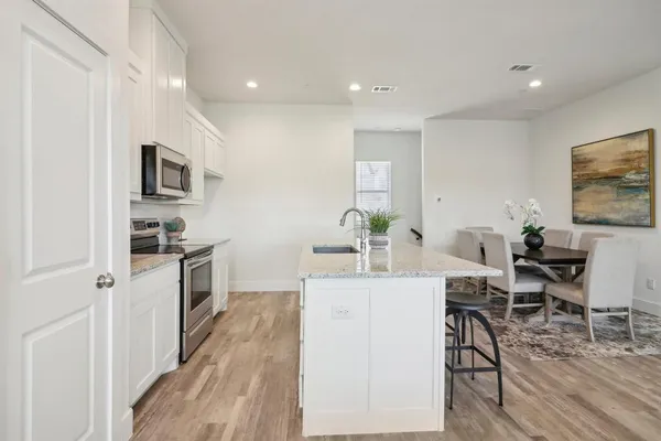 $2,750 | 104 Samuel Street, Lewisville, TX 75057