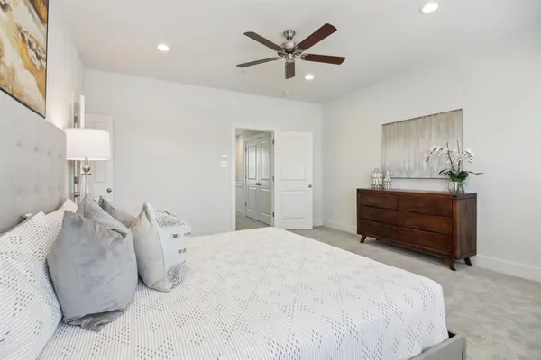 $2,750 | 104 Samuel Street, Lewisville, TX 75057