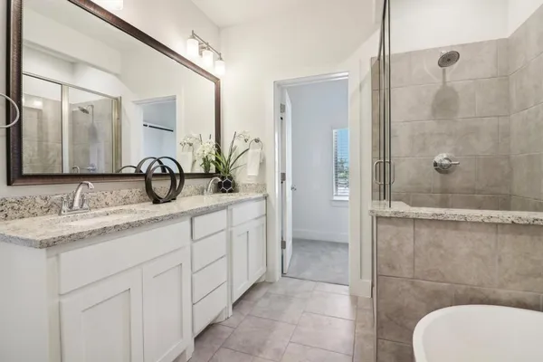 $2,750 | 104 Samuel Street, Lewisville, TX 75057