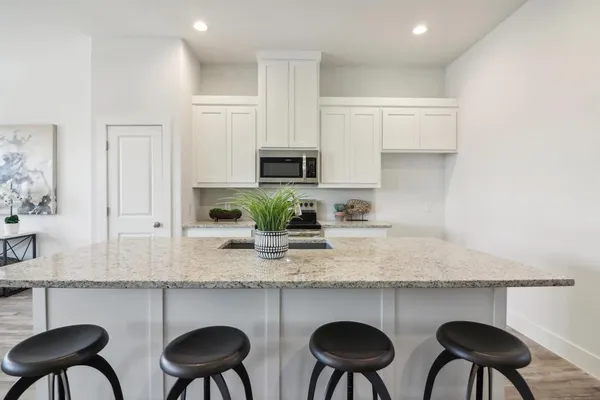 $2,750 | 104 Samuel Street, Lewisville, TX 75057