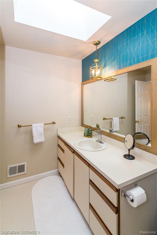 576 Ten Point Drive Rochester Hills, MI 48309 - Photo 24 of 51