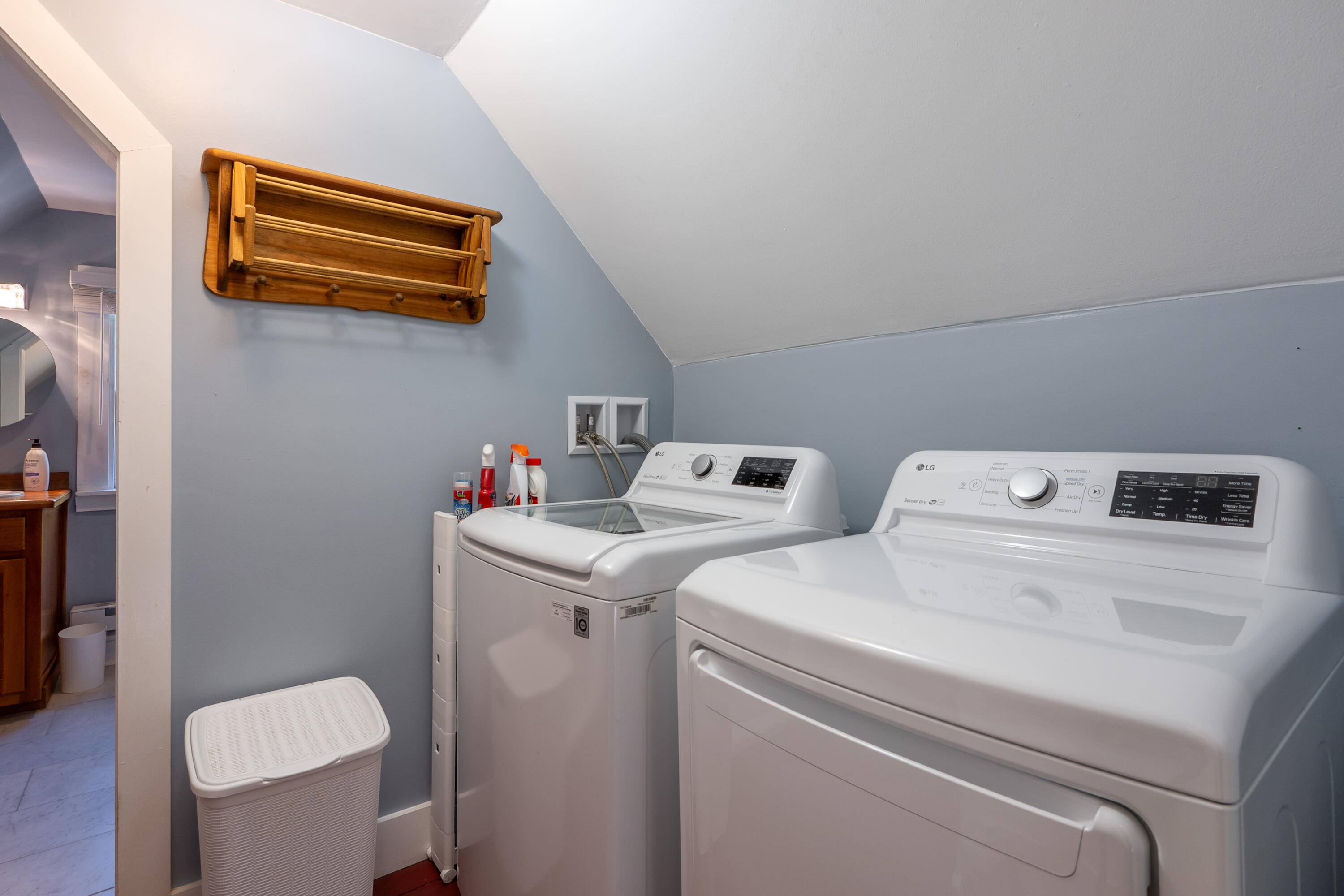 538 Ocean Point Road Boothbay, ME 04544 - Photo 28 of 40 Laundry, 2nd floor