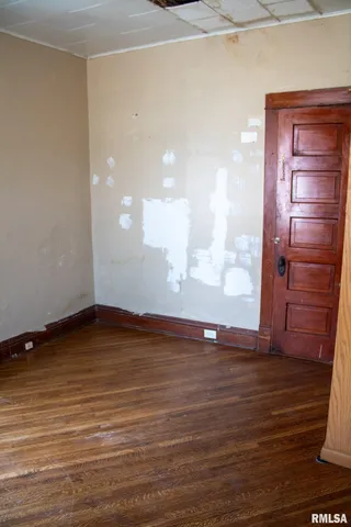 $25,000 | 17 North 5th Avenue, Canton, IL 61520