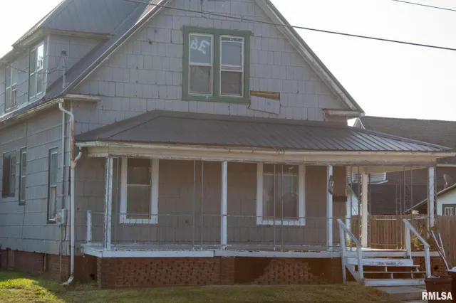 $25,000 | 17 North 5th Avenue, Canton, IL 61520