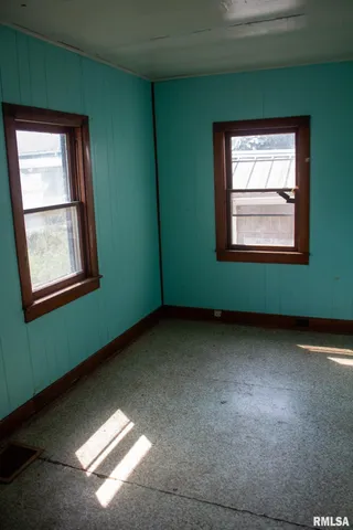 $25,000 | 17 North 5th Avenue, Canton, IL 61520