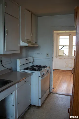 $25,000 | 17 North 5th Avenue, Canton, IL 61520