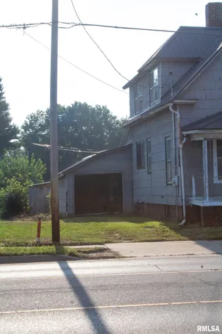$25,000 | 17 North 5th Avenue, Canton, IL 61520