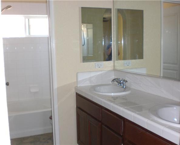 832 Almond Road San Marcos, CA 92078 - Photo 10 of 25 Master bath with double sinks