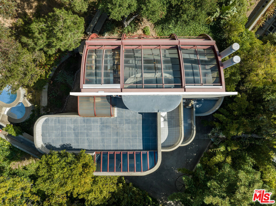 762 Latimer Road Santa Monica, CA 90402 - Photo 16 of 20