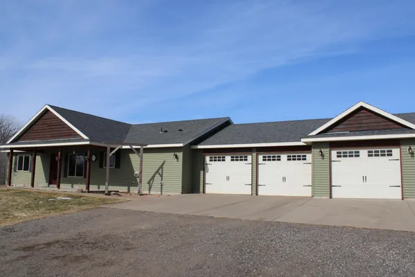 $479,900 | 7418 450th Street, Harris, MN 55032