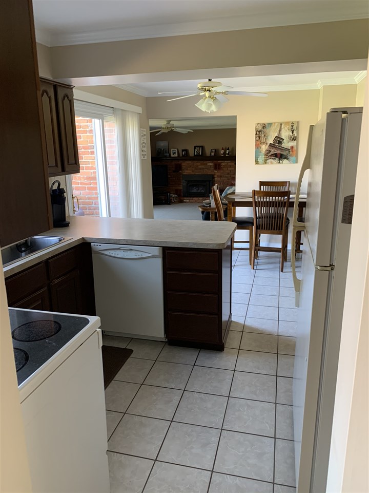 1337 Tinsman Road Fenton, MI 48430 - Photo 9 of 42 50010454-9.JPG