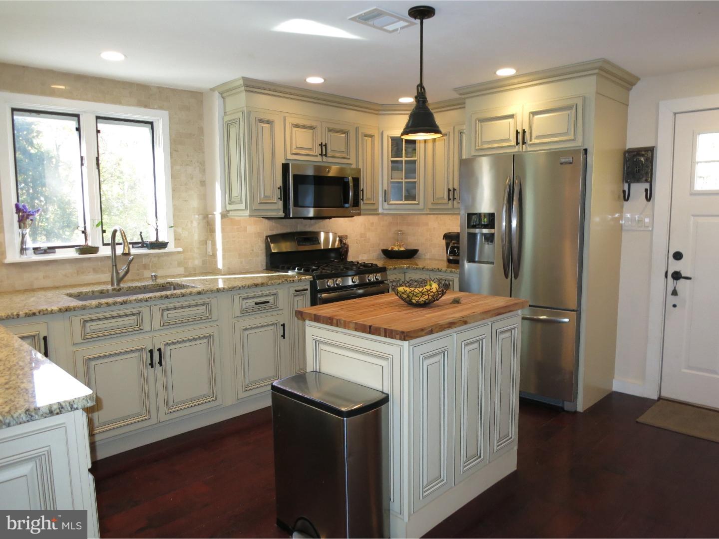 680 Swamp Road Furlong, PA 18925 - Photo 4 of 23