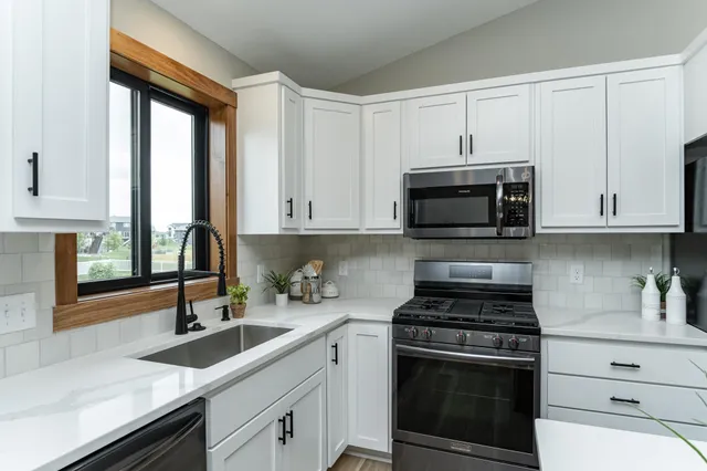 $494,900 | 1806 Brandt Drive Northeast, Byron, MN 55920