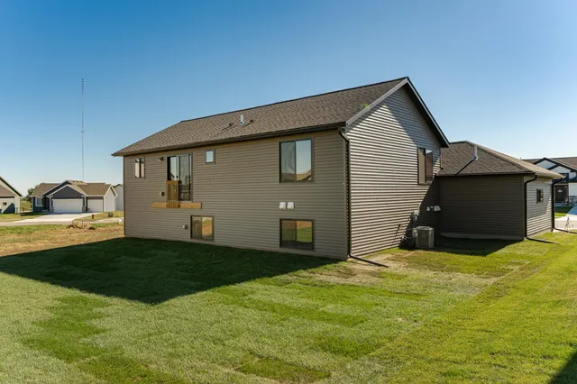 $494,900 | 1806 Brandt Drive Northeast, Byron, MN 55920