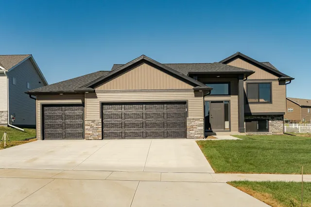 $494,900 | 1806 Brandt Drive Northeast, Byron, MN 55920