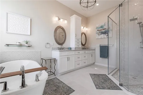 $5,500 | 3920 Lakeview Isle Court, Fort Myers, FL 33905