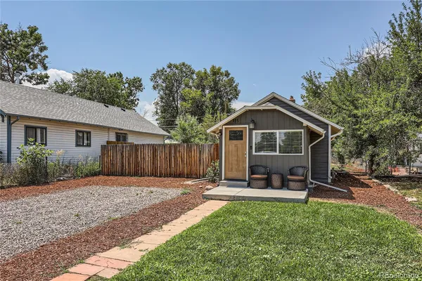 $2,195 | 155 Lowell Boulevard, Denver, CO 80219
