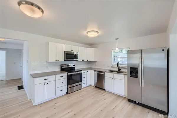 $2,195 | 155 Lowell Boulevard, Denver, CO 80219