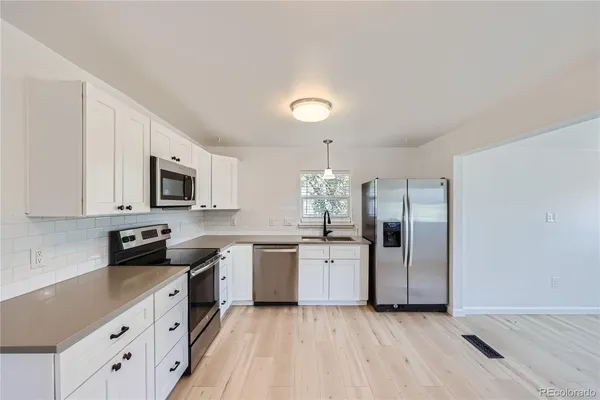 $2,195 | 155 Lowell Boulevard, Denver, CO 80219