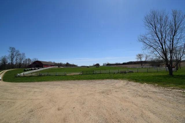 $1,425,000 | 47944 County Road 673, Lawrence, MI 49064