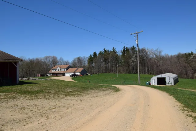 $1,425,000 | 47944 County Road 673, Lawrence, MI 49064