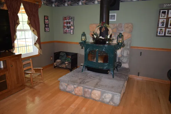 $1,425,000 | 47944 County Road 673, Lawrence, MI 49064