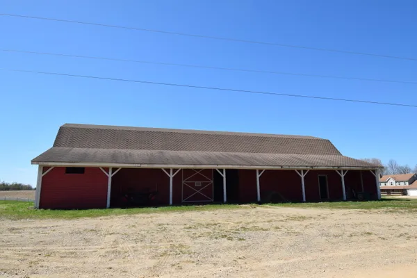 $1,425,000 | 47944 County Road 673, Lawrence, MI 49064