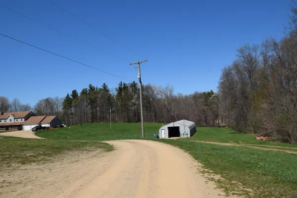 $1,425,000 | 47944 County Road 673, Lawrence, MI 49064