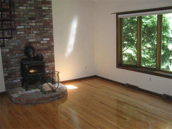 2131 Bay Road Sharon, MA 02067 - Photo 7 of 18