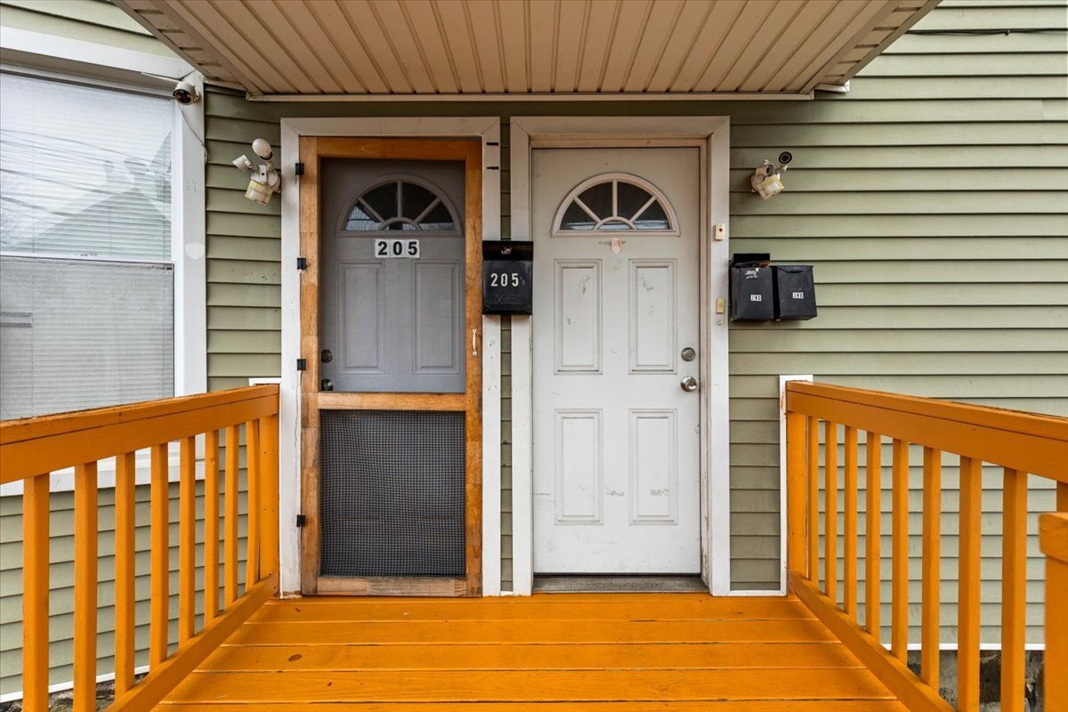 205 Smith Street Bridgeport, CT 06607 - Photo 2 of 28